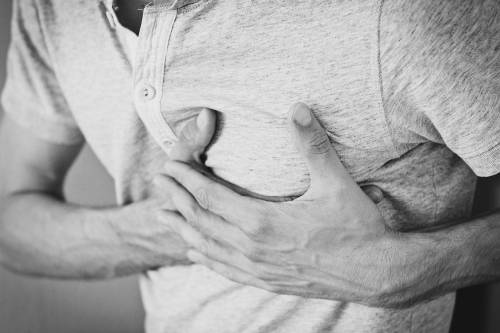 Infarti, lo stress fattore di rischio. E attenti ai sintomi premonitori