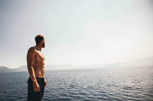 Costumi uomo per questa estate: 5 modelli da scegliere