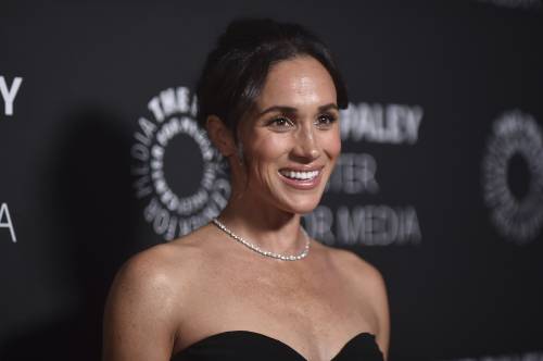 "Una dittatrice coi tacchi, faceva piangere gli uomini": cosa dicono di Meghan Markle a corte