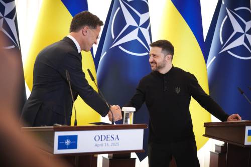 Territori, asse Witkoff-Putin. Ma la Nato si schiera con Kiev